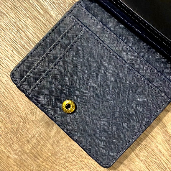 FOSSIL NAVY BLUE SMALL WALLET - Picture 4 of 5